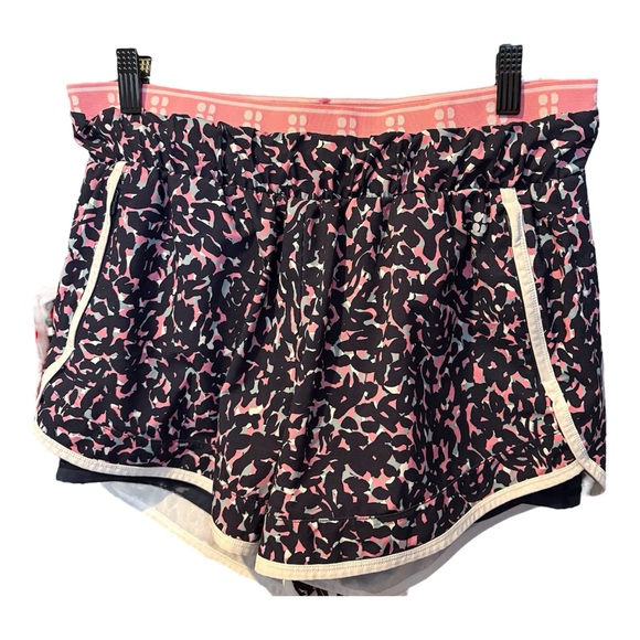 Sweaty Betty On Your Mark Running Shorts - Large‎ - Picture 1 of 5